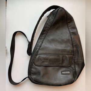 LL Bean black 100% leather slingback backpack with pockets